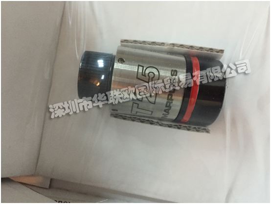 MARPOSS測(cè)量儀：馬波斯提供不同種類的傳感器 (噪聲, 加速, 壓力, 位移, 功率等) 以監(jiān)控磨削工藝過程. 噪聲傳感器因可探測(cè)出最小聲變化, 加速傳感器可探測(cè)出不平衡的砂輪或異常滾動(dòng)導(dǎo)致的震動(dòng)并進(jìn)行及時(shí)的補(bǔ)償(自動(dòng)平衡)或發(fā)出預(yù)防性維護(hù)警報(bào)，用于檢查加工主軸和修正主軸的功率、位移及壓力的傳感器是以預(yù)防和過程檢測(cè)為目的的進(jìn)一步檢測(cè)系統(tǒng)。