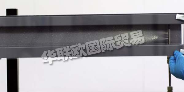德國(guó)PFINDER主要產(chǎn)品：PFINDER防護(hù)蠟、清洗劑等。PFINDER是一家成功且獨(dú)立的公司，已有100多年的歷史。 Pfinder公司成立于1884年，從其作為頂級(jí)制造商和“符騰堡皇家法院供應(yīng)商”的角色發(fā)展成為汽車(chē)行業(yè)，供應(yīng)商和其他行業(yè)領(lǐng)域的靈活，稱(chēng)職和創(chuàng)新的合作伙伴。 40多年蠟保護(hù)經(jīng)驗(yàn)的結(jié)果是獲得汽車(chē)行業(yè)OEM認(rèn)證的產(chǎn)品，在空腔保護(hù)方面的市場(chǎng)領(lǐng)導(dǎo)地位以及他們?cè)谌?0多家汽車(chē)工廠中永久使用他們的產(chǎn)品。 Pfinder產(chǎn)品每年用于超過(guò)9,000,000個(gè)體內(nèi)。