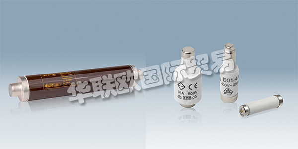 EFEN于1922年成立，生產(chǎn)高質(zhì)量的熔斷器產(chǎn)品。EFEN的質(zhì)量和環(huán)境管理體系證明了EFEN對(duì)高質(zhì)量的承諾，符合DIN ISO 14001，DIN ISO 9001和BD OHSAS 18001的認(rèn)證。EFEN為客戶提供完善可靠的解決方案，為從發(fā)電到電力存儲(chǔ)的安全接口以及用戶的選擇性調(diào)節(jié)提供了一致的解決方案，綜合解決方案可確保電源，基礎(chǔ)設(shè)施和工業(yè)各個(gè)領(lǐng)域的最高安全性，智能解決方案可確?？煽康耐ㄐ藕团潆娤到y(tǒng)的最大可用性。下文為您介紹EFEN熔斷器。